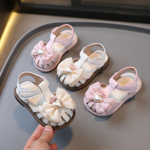 Nouvelle Collection – Sandales d'été en gros pour enfants, chaussures de princesse à semelle souple pour filles, avec nœud, cœur et perles - Product Image 2
