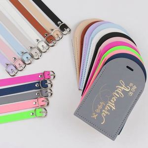 Funda de Tarjeta de Crédito de PU Suave Personalizada, Porta Pasaportes de Cuero de Lujo para Viajar, Estilo con Patrón de Letras - Product Image 5