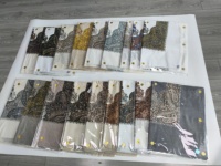 Foulards musulmans islamiques d'extérieur Broderie arabe 10cm Foulard Shemagh pour hommes femmes Hijab Kuffiyehs 55x55 pouces yéménite