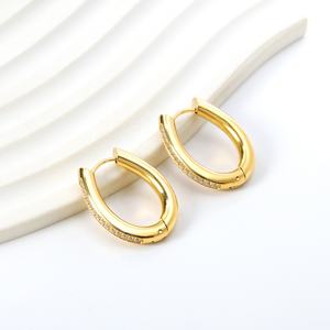 Bijoux de mode en acier inoxydable plaqué or 18 carats, style minimaliste, hypoallergéniques, boucles d'oreilles créoles épaisses en zircon pour femmes - Product Image 5