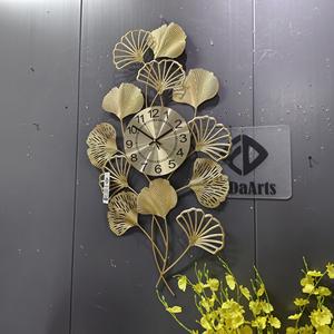 90X55CM Vente à Chaud Feuille d'Or 3D Grande Horloge Murale en Métal Silencieux Nouveau Décor à la <span class=keywords><strong>Maison</strong></span> 2025 Décoration Montre Dropshipping <span class=keywords><strong>Maison</strong></span> Vente - Product Image 4