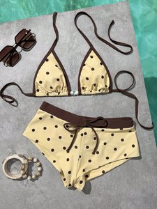 Ensemble de bikini jaune et marron à pois, haut triangle dos nu et short de bain à cordon, maillot de bain deux pièces pour femme, vente en gros - Product Image 4