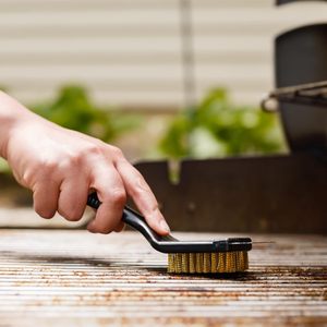 튼튼한 바베큐 오븐 청소 브러시(스크레이퍼 포함), 2 in 1 야외용 그릴 청소 브러시(긴 손잡이 후크 디자인)(8-12-18인치) - Product Image 4