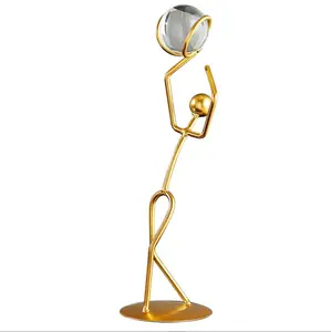 Boule de cristal d'athlète géométrique en fer doré, décoration de bureau créative