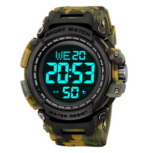 Reloj Deportivo Digital SKMEI 2422 para Hombre con Pantalla Grande, Resistente al Agua, Alarma con Luz Fría, Resistencia al Agua de 5 ATM, Caja de Plástico - Product Image 1