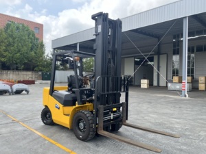 High Lifting Optional Durable Diesel Forklift <strong>Truck</strong> With Block <strong>Clamp</strong> Attachments With Cheaper Prices - Product Image 3