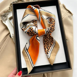 Großhandel Luxus 70*70cm Leopard Steed Square Seide Gefühl Polyester Halstuch Custom Digital Design Damen Schal für Frauen - Product Image 3