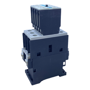 1plc ピース新品オリジナル 3RT1023-1AP04 保護装置 230V AC 50Hz 4KW 400V 2NC2NO <span class=keywords><strong>3</strong></span>-polig - Product Image 3