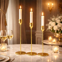 Ensemble de porte-bougies vintage à 3 niveaux en métal doré chromé, porte-bougies coniques longs pour décoration de mariage
