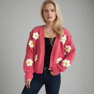 Vendita all'Ingrosso di Abbigliamento Femminile, <span class=keywords><strong>Cardigan</strong></span> <span class=keywords><strong>con</strong></span> Design Y2K all'Uncinetto, Stile di Marca per Loungewear, Set da Donna - Product Image 4