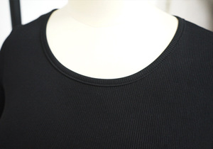 Abbigliamento da salotto estivo personalizzato abbigliamento da donna 2023 tinta unita a coste due pezzi Set da donna maniche corte pantaloni skinning - Product Image 3