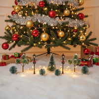 Ensemble de figurines de village de Noël décoratives, ensemble de Noël éclairé par LED avec figurines, arbre de Noël pour la scène de la ville de Noël, décoration de bureau