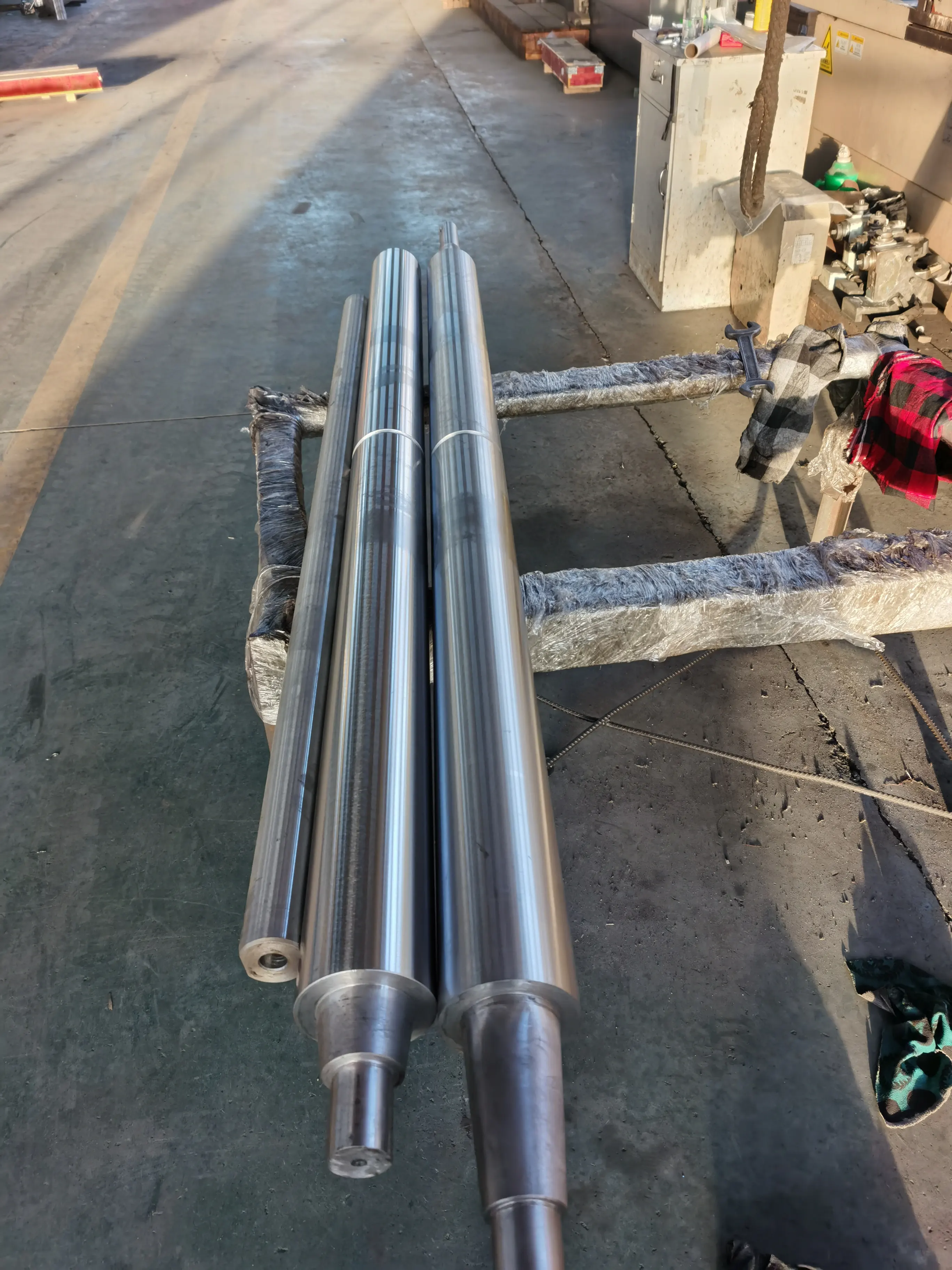 Customized polyurethane rollers  conveyor rollers  support rollers  steel rollers  customized rollers