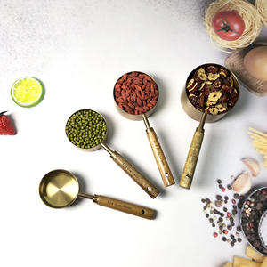 Juego de <span class=keywords><strong>8</strong></span> <span class=keywords><strong>Tazas</strong></span> y Cucharas Medidoras Digitales de Acero Inoxidable con Mango de Madera de Acacia, Color Oro Cobre, Personalizadas para Hornear <span class=keywords><strong>en</strong></span> la Cocina - Product Image 6
