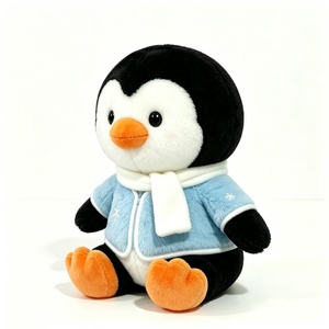 ตุ๊กตาเรนเดียร์น่ารัก ชุดเสื้อกันหนาวสีแดง ของตกแต่งคริสต์มาส ขนาด 31-50 ซม. ตุ๊กตาสัตว์นุ่มนิ่ม หมอนอิงนุ่มๆ สำหรับทุกเพศ - Product Image 3