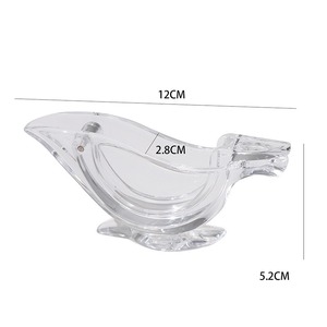 Presse-agrumes manuel PS en plastique Presse-agrumes portable en forme de poisson <span class=keywords><strong>oiseau</strong></span> Conception durable pour la cuisine Légumes Fruits - Product Image 3