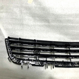 <span class=keywords><strong>Pare</strong></span>-chocs <span class=keywords><strong>avant</strong></span> de calandre centrale inférieure ABS nouvelle condition pour les modèles <span class=keywords><strong>Opel</strong></span> <span class=keywords><strong>Astra</strong></span> 07-10 - Product Image 3