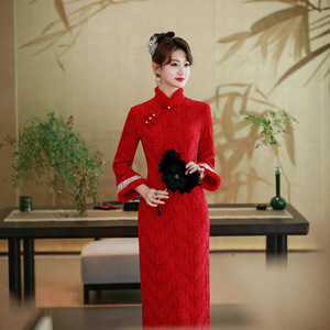 <span class=keywords><strong>Robe</strong></span> Cheongsam rétro en velours <span class=keywords><strong>de</strong></span> fibre <span class=keywords><strong>de</strong></span> polyester préférée <span class=keywords><strong>de</strong></span> <span class=keywords><strong>la</strong></span> mariée, style jeune fille frais et artistique, Qipao - Product Image 5