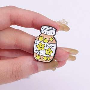 Broche en alliage thème amour pour femmes épingles peinte Technique infirmière docteur broche pour médicaments accessoires cadeaux artisanat en métal - Product Image 3