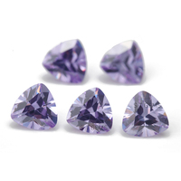 Pierres de zircone cubique de laboratoire, taille triligne facettée, traitées thermiquement, couleur lavande avec effet de jeu de couleurs, pour bijoux pour filles