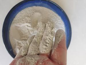 Poudre de terre de blanchiment activée par prix pour l'huile de noix de coco huile de cuisson terre de blanchiment activée huile usagée - Product Image 4