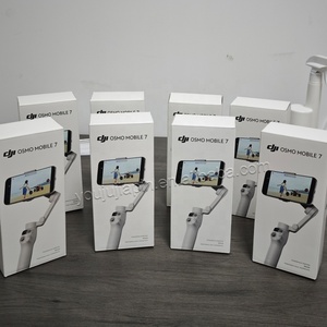 DJI Osmo Mobile 7 กิมบอลมือถือรุ่นใหม่ล่าสุด หมุนเร็ว ระบบกันสั่น 3 แกน พกพาสะดวก พับเก็บได้ ดีไซน์แม่เหล็ก ของแท้จาก DJI - Product Image 5