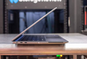 Precision 5470 14 pouces Mobile Workstation Notebook Designer Graphics 8 Go de mémoire en stock! - Product Image 4