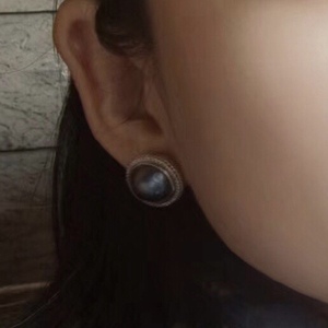 Boucles d'oreilles de luxe en perles Mabe noires, plaquées or 18 carats, avec pendentifs en argent, bijoux pour femmes, accessoires de mode - Product Image 2