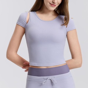 เสื้อโยคะแขนสั้นแบบเปิดไหล่ YIYI Nude Feeling แห้งเร็ว เหมาะสำหรับออกกำลังกาย วิ่ง ฟิตเนส คอกลม สำหรับผู้หญิง - Product Image 3