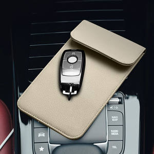 Funda Protectora para Teléfono Celular con Bloqueo RFID de Cuero PU, Bloqueo de Señal EMI/RF, Bloqueo de GPS, Anti-Espionaje/Rastreo, Bolsa Faraday para <span class=keywords><strong>iPhone</strong></span>/Samsung 5G - Product Image 1