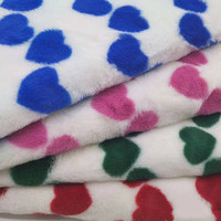 Tissu en molleton de fausse fourrure de lapin imprimé à motif de coeur pour vêtements couvertures manteaux tartan