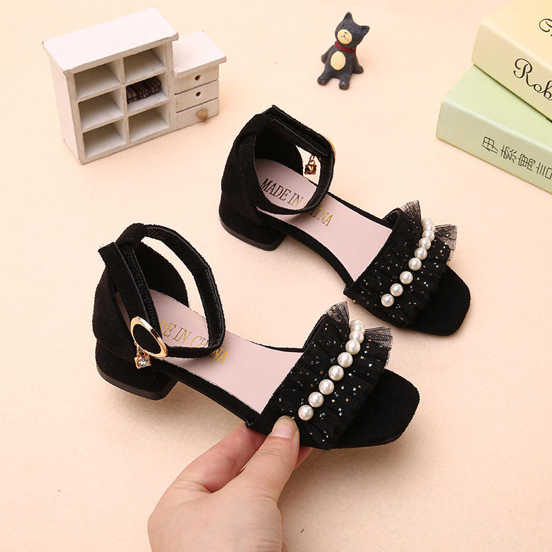 Best Selling Shop for Girls Shoes Low Heel Sandals Trendy Stylish