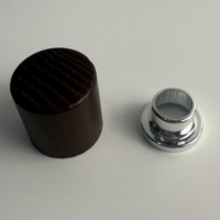 Tapa Magnética Personalizada de Fábrica para Botella de Perfume, de Madera de Fresno Blanco Sólido y Nogal, con Collar para Botellas con Boca Prensada