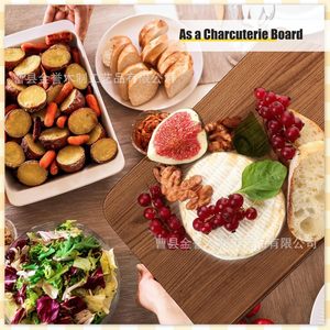 Tabla de cortar de madera de acacia rectangular con asa para uso en hoteles, cocinas y hogares, para cortar frutas, verduras, pizza y como bandeja de servir. - Product Image 4