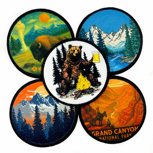 Parches Termoadhesivos Bordados Pequeños con Diseño de Grupo de Campamento Divertido para Vacaciones y Aventuras al Aire Libre, para Sudaderas con Capucha, Gorras y Bolsos - Product Image 3