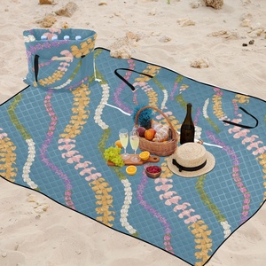 Outdoor Hawaiian Puakenikeni <b>Print</b> Zipper Picnic Mat <b>Extra</b> <b>Large</b> Foldable Women's Handbag Custom Beach Blanket Picnic Bag - Product Image 5