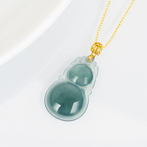 จี้หยกแท้ธรรมชาติเกรด A สีฟ้ารูปดอกบัว ประดับทอง 18K พร้อมจี้หยกเกรดไอซ์ สร้อยหยก - Product Image 2