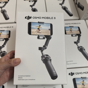 DJIZ Osmo <span class=keywords><strong>Mobile</strong></span> 8 Advanced Tracking Combo, Estabilizador Robusto de <span class=keywords><strong>3</strong></span> Ejes con Seguimiento Nativo, Audio e Iluminación, Tutoriales Sencillos - Product Image 1