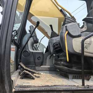 Excavadora Caterpillar CAT 349D2 usada en buen estado de funcionamiento, venta de equipo pesado para construcción. - Product Image 5