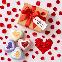 Bombes de bain en forme de cœur avec fleurs séchées, huiles essentielles naturelles, hydratantes et effervescentes – Coffrets cadeaux romantiques bio et sans cruauté animale
