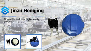 <span class=keywords><strong>Bouchon</strong></span> de réservoir de carburant avec clé 3020701221 21281404 Accessoires de camion Couvercle de remplissage verrouillable à l'urée Système de carburant <span class=keywords><strong>Bouchon</strong></span> de réservoir <span class=keywords><strong>Adblue</strong></span> pour camions - Product Image 5