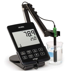 Analyseur de titration d'acidité contrôlé par micro-ordinateur Hanna Hi84532 pour l'analyse des jus - Product Image 1