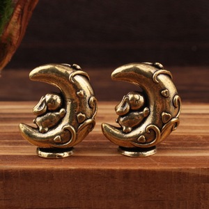 Adorno de Conejo de Jade y Latón, 2 Piezas, Estilo Chino Retro, Decoración para el Hogar, Regalo para Sala de Estar, Diseño de Follaje - Product Image 2