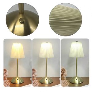 Lámpara de Mesa LED Recargable Personalizada, Diseño de Tela Plegada de Imitación Antigua, para Sala de Estar, Dormitorio, Bar, Regulable, Artesanía en Metal - Product Image 5
