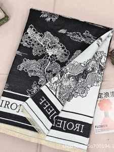 Bufanda de Cachemira Larga y Gruesa de Doble Cara con Estampado de Paisaje Invernal para Mujer, de Lujo, al por Mayor - Product Image 6