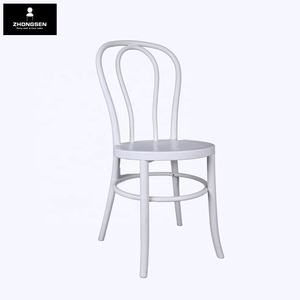 Chaise <span class=keywords><strong>de</strong></span> bistrot Thonet <span class=keywords><strong>Paris</strong></span> en plastique blanc en résine empilable <span class=keywords><strong>de</strong></span> <span class=keywords><strong>location</strong></span> pour la fête <span class=keywords><strong>de</strong></span> l'événement <span class=keywords><strong>de</strong></span> l'hôtel - Product Image 2