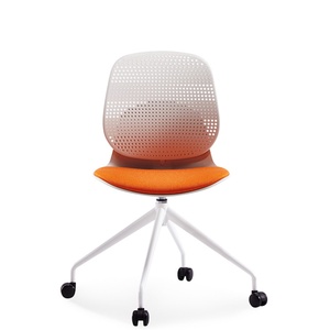 Silla Plegable de Diseño Moderno para Capacitación, Reuniones y Conferencias con Tableta de Escritura y Ruedas - Product Image 5