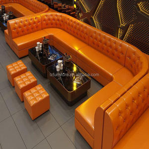 ชุดโต๊ะเก้าอี้ไม้โค้งสำหรับร้านกาแฟ ร้านอาหาร พร้อมโซฟาบูธ - Product Image 3