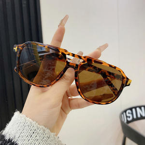 Trendy Polarized Light Weight <b>Square</b> <b>Sunglasses</b> UV Protection Oversized Full Rim <b>Frames</b> New Retro Style - Product Image 3