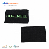 Patchs de vêtements à bordure Merrow avec lettres fluorescentes en relief et logo
